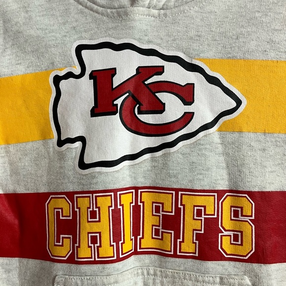 NFL Team Apparel KC Chiefs Pullover Hoodie, Youth Small, White/Red/Yellow - Picture 4 of 6
